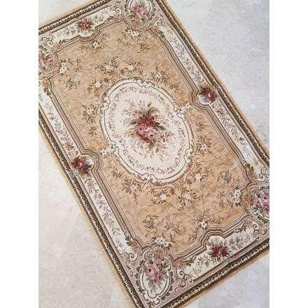 Tappeto serie Elegant di Blanc Mariclò. Colore beige, dimensioni 65x110 cm. Vista dall'alto