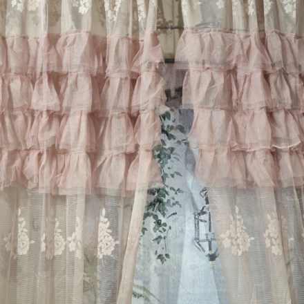 tenda-shabby-chic-con-rouches-serie-andromeda-colore-malva-2