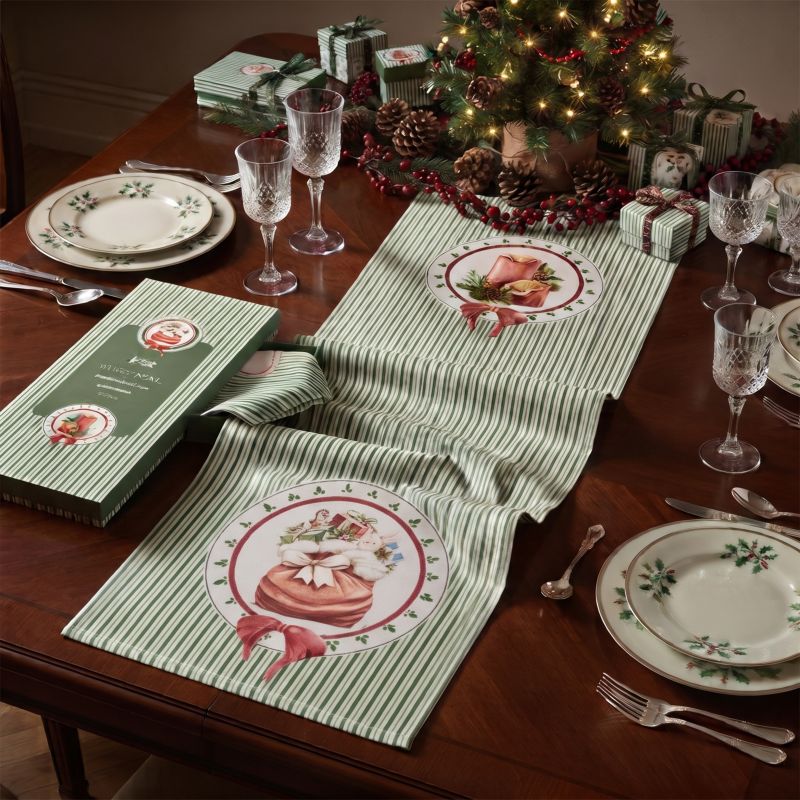 Runner in Cotone 50x150 cm Righe Verdi Serie Magic Noel con Scatola Regalo Nuvole di Stoffa