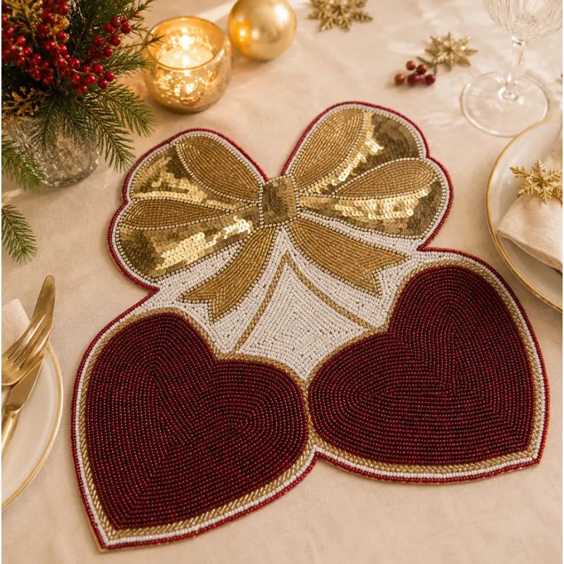 Tovaglietta Sottopiatto Sagomata Blanc Mariclò con Perline e Paillettes Fiocco e Cuori 35x37 cm